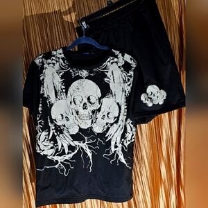 ROMWE Small Coord Skull Tshirt and Shorts Oversized